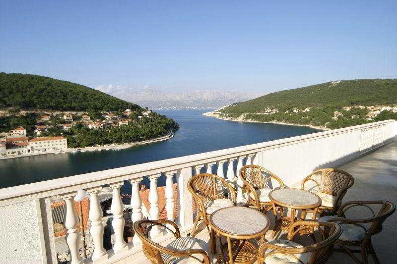 Pucisca Villa Постира Екстериор снимка